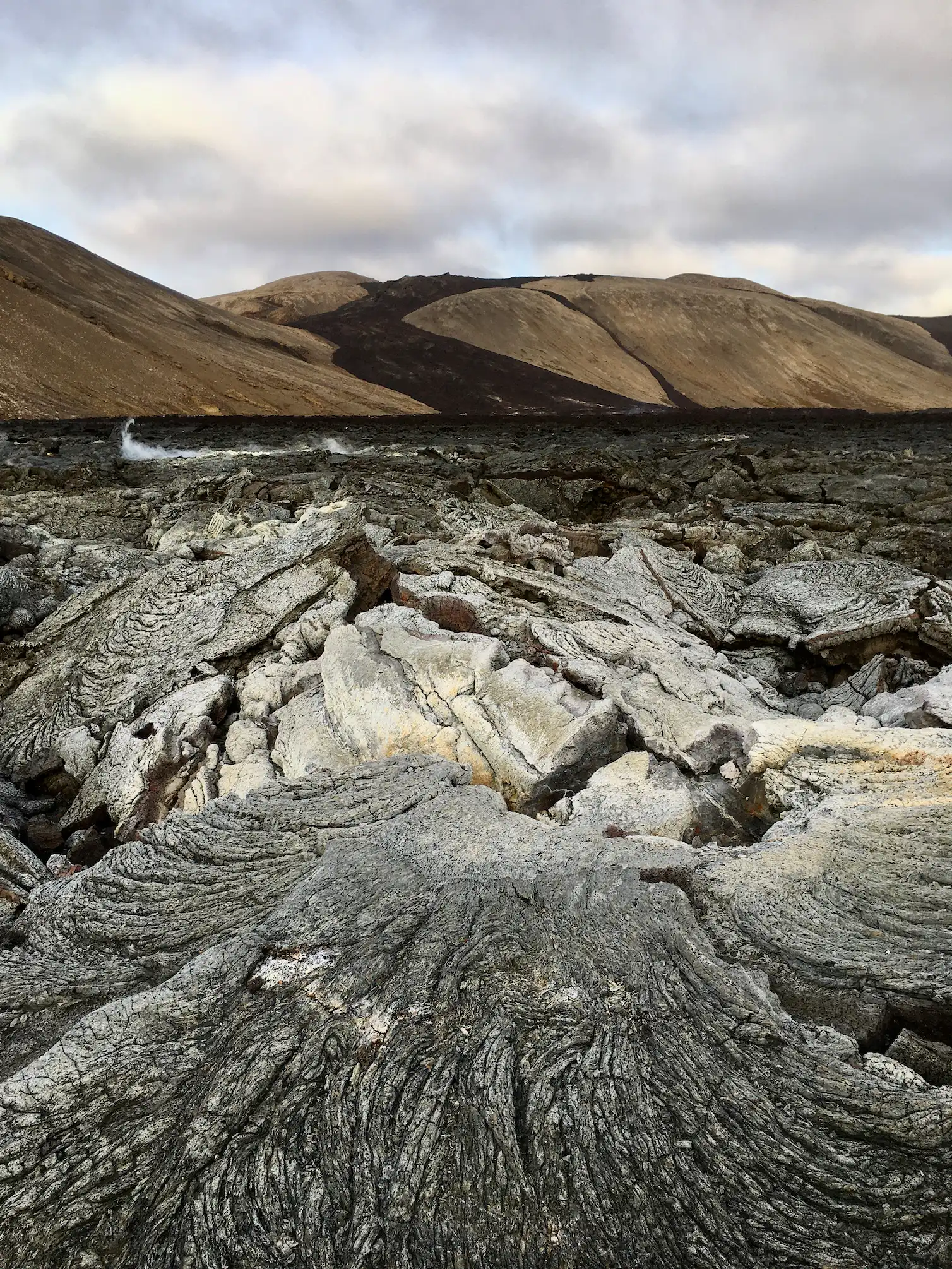 Iceland’s Tremors: Unraveling the Earth’s Secrets on the Reykjanes Peninsula